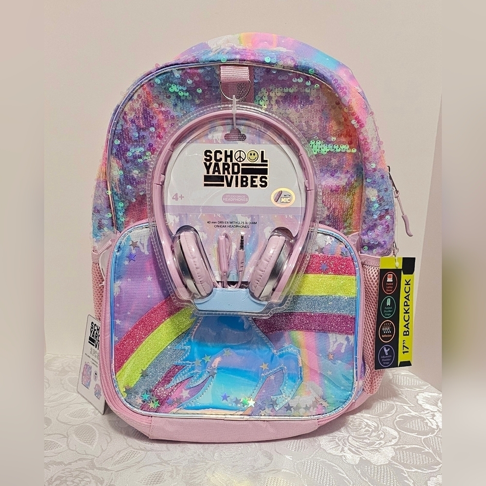 Schoolyard Vibes 17" 3 Piece Backpack Set With Headphones & Lunch Box